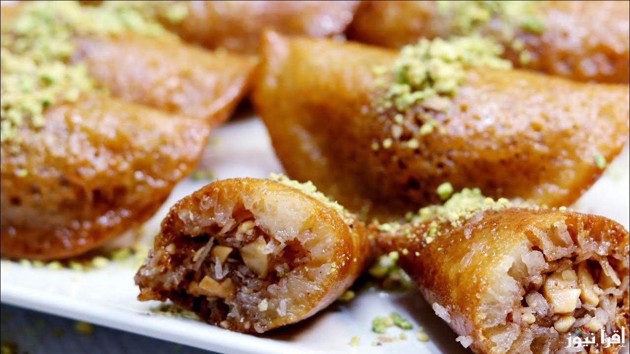 “حلوى رمضانية لا غنى عنها”.. قطايف بحشوة المكسرات خطوة بخطوة بسهولة وبسرعة
