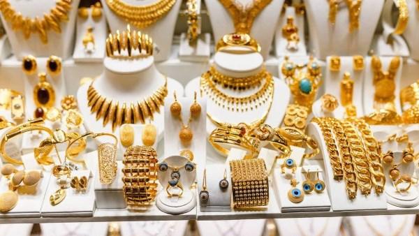 سعر الذهب اليوم 2 مايو 2025